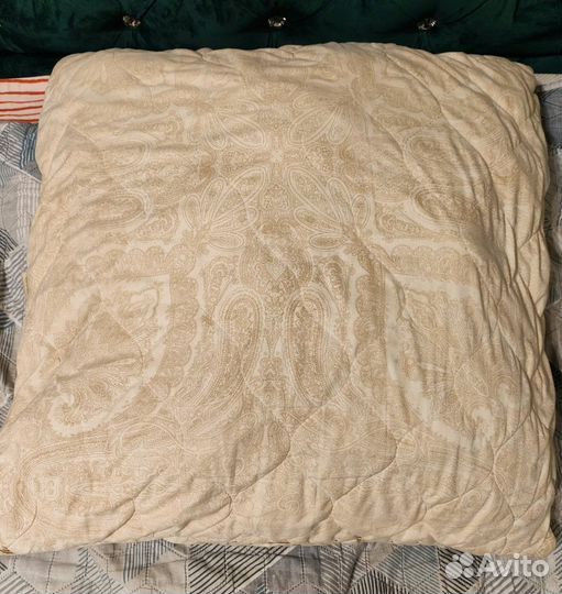 Подушки 70 на 70 бу