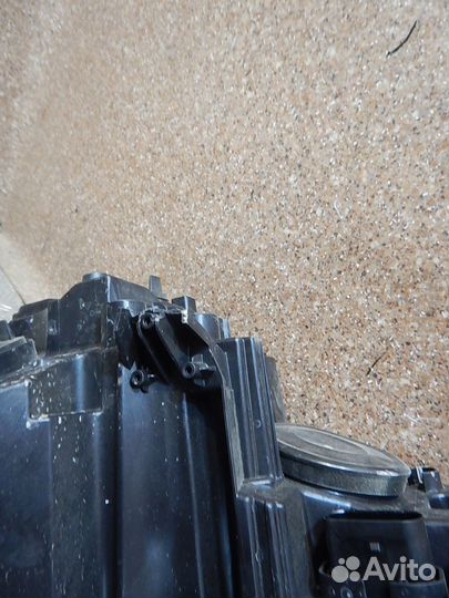 Фара левая Skoda Karoq