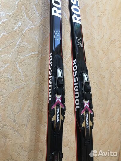 Беговые лыжи коньковые Rossignol Premium S1