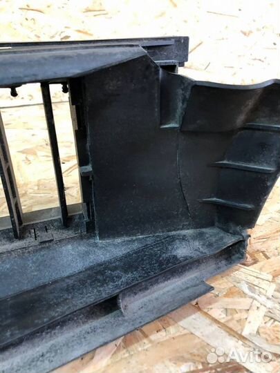 Воздухозаборник Mercedes E W211 3.2 2002