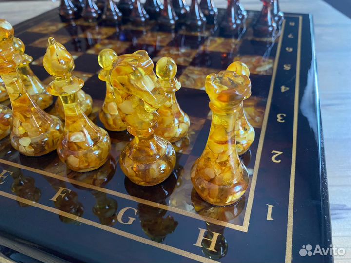 Шахматы янтарные. Шахматы из янтаря 