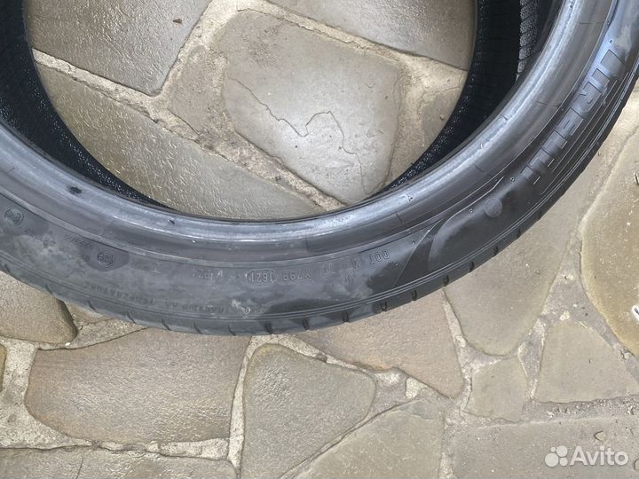 Pirelli P Zero 245/40 R20 и 275/35 R20