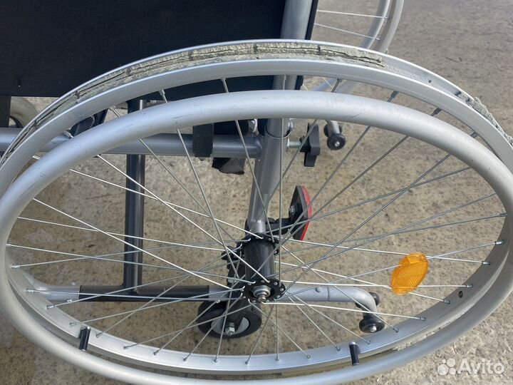 Коляска инвалидная новая