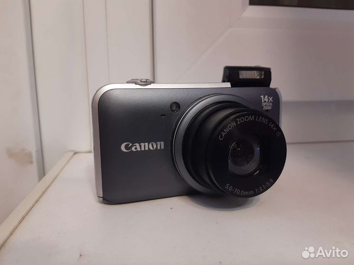 Компактный фотоаппарат Canon PowerShot SX220 HS