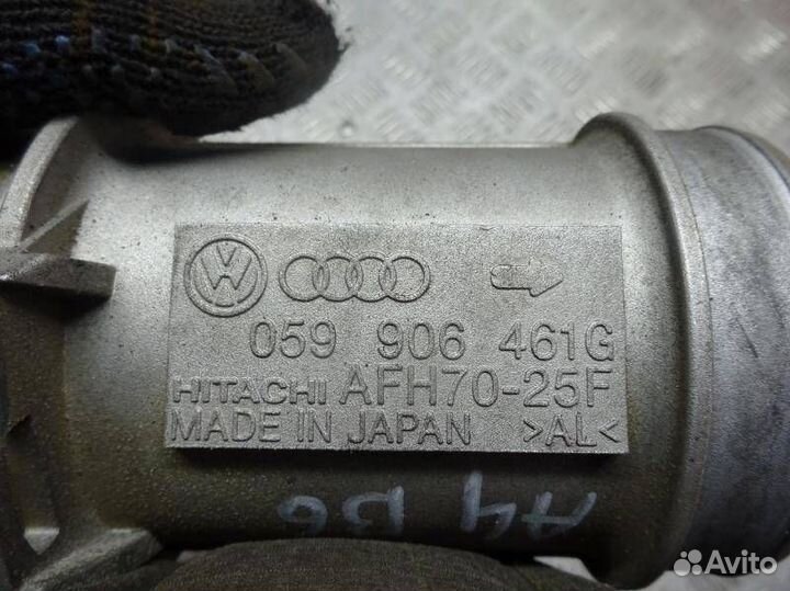 Расходомер воздуха Audi A4 B6 2003 059906461G