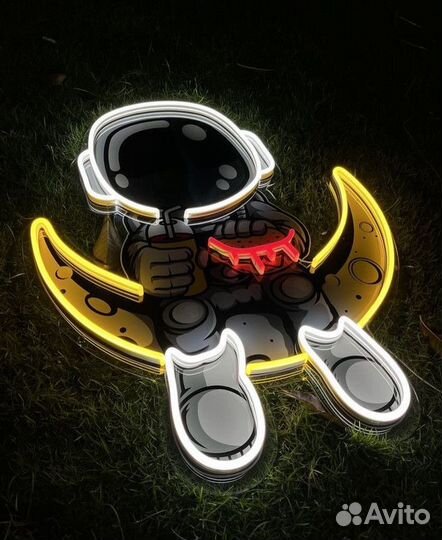 Неоновая вывеска / Светящиеся буквы