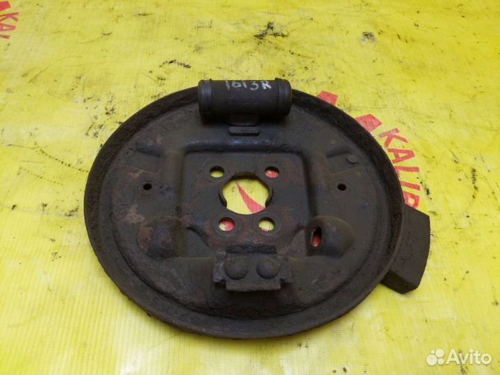 Щит опорный Chrysler Pt-Cruiser 2.4 EDZ 2001