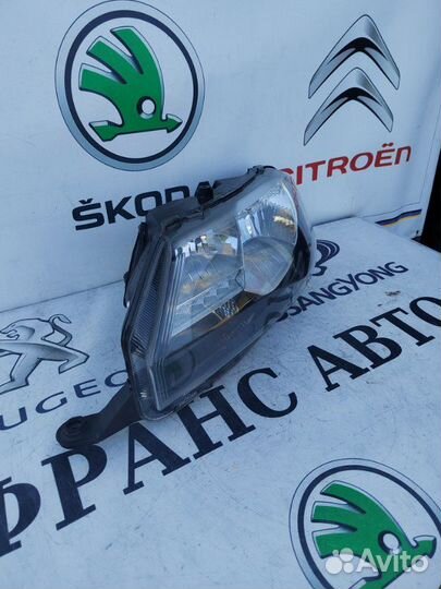 Фара левая Skoda Rapid 2017-2020