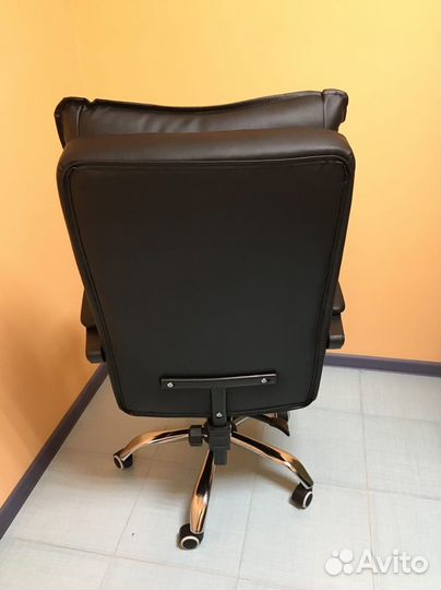 Компьютерное кресло Boss с функцией массажа