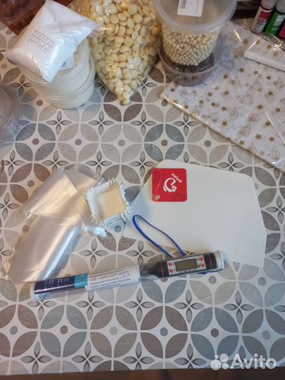 Кондитерский инвентарь, ингредиенты, упаковка