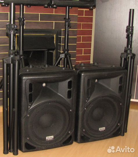 Колонки активные XLine 1200W Pro 2шт D15