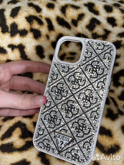 Чехол на iPhone 13