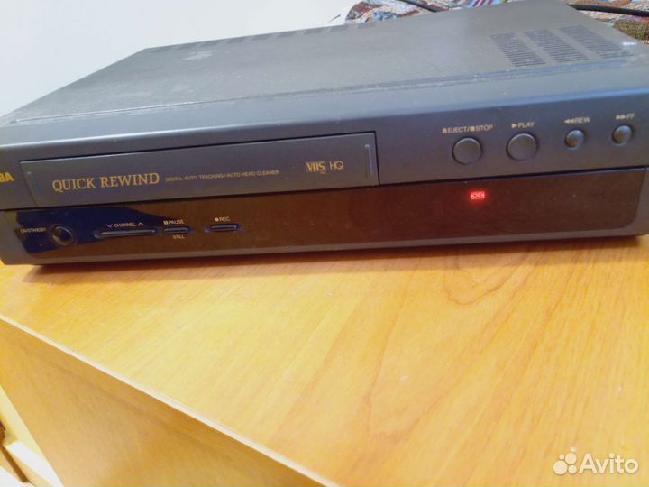 Видеомагнитофон Toshiba