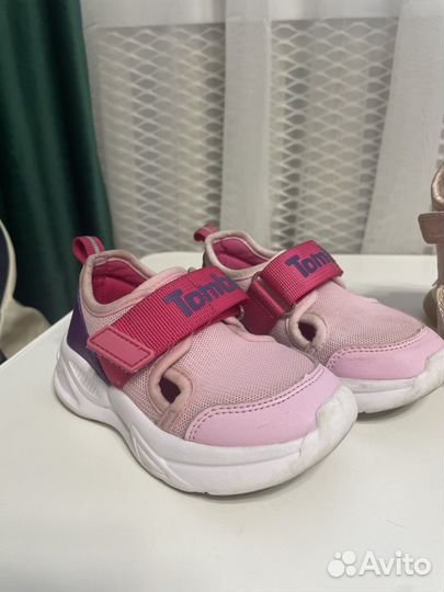 Обувь на девочку 22-23