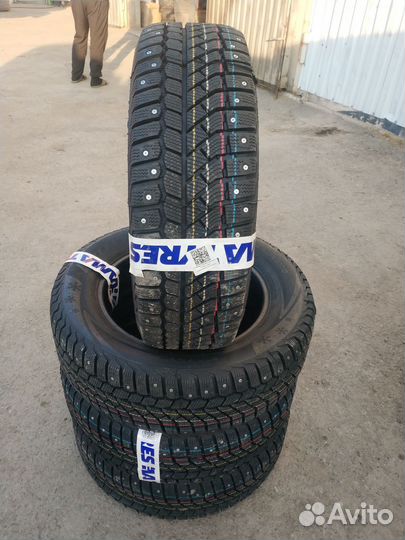 Viatti Brina Nordico V-522 205/60 R16 92T