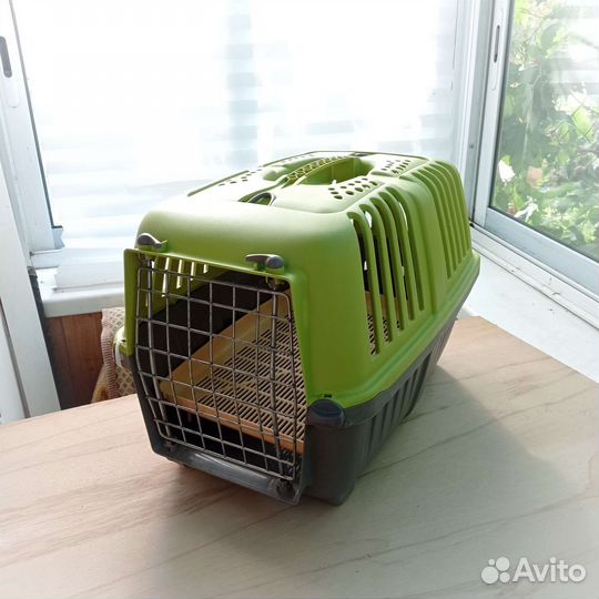 Переноска для кошек пластиковая бу