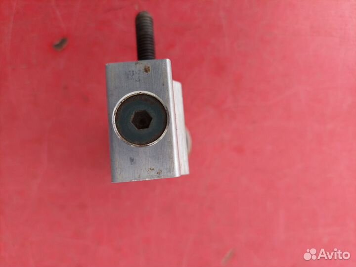 Клапан кондиционера Hyundai Accent