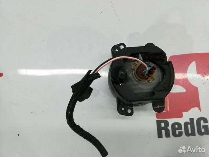 Фара противотуманная Jeep Grand Cherokee WK2 ERB