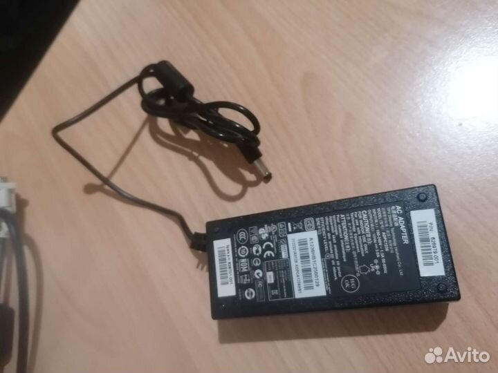 Монитор 20 дюймов led