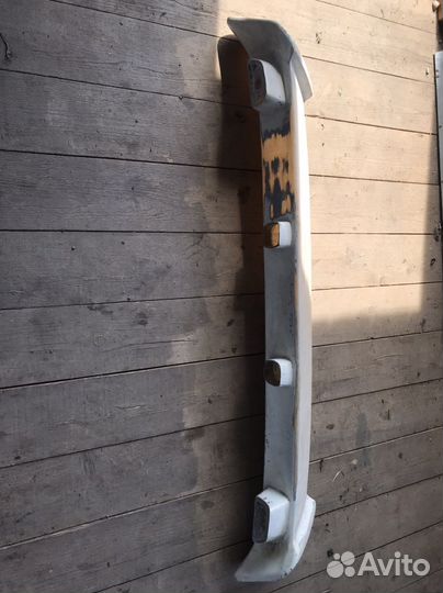 Спойлер-заднее крылр