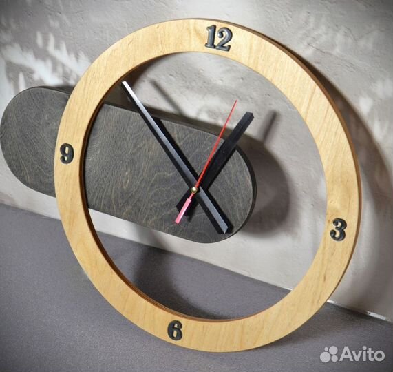 Часы настенные деревянные