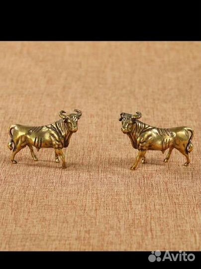 Новая миниатюрная фигурка Бык