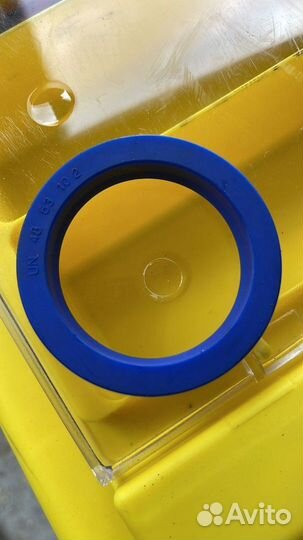 Манжеты сальники на автоподъемник