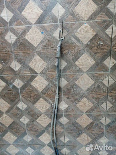 Трос ручника Nissan Tiida C11 HR16DE