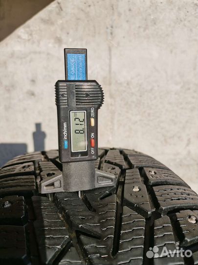 Nokian Tyres Hakkapeliitta 7 215/65 R16