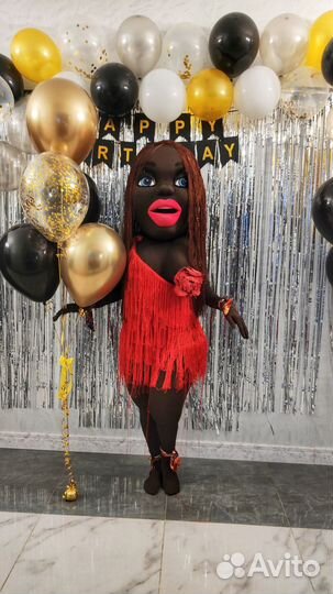 Ростовая кукла Артур Пирожков, Мулатка стриптиз