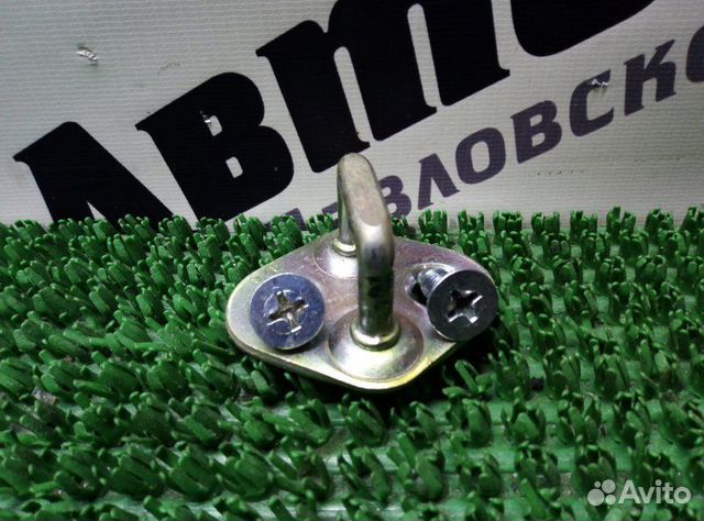 Петля замка крышки багажника Toyota Corolla Spacio