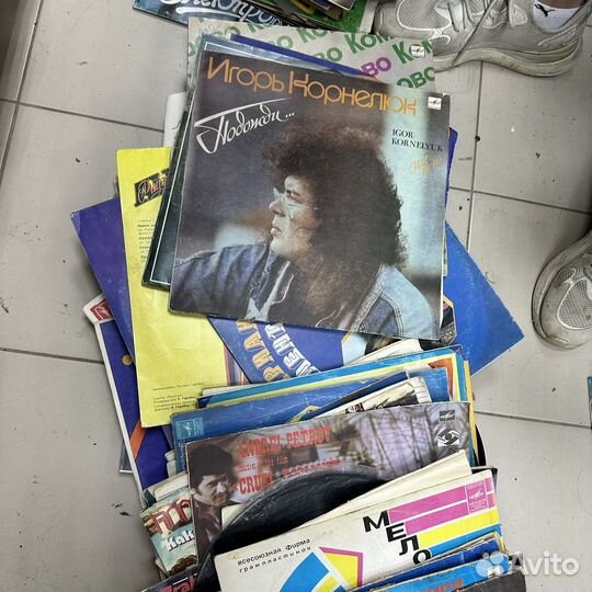 Виниловые пластинки 80 шт одним лотом (сзр)