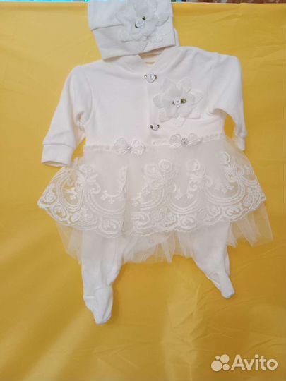 Комплект на выписку для девочки