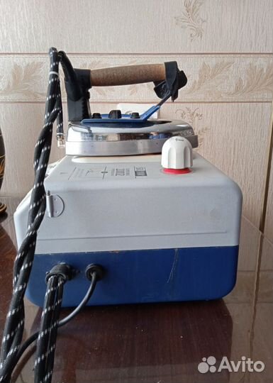 Утюг с парогенератором профессиональный Silter