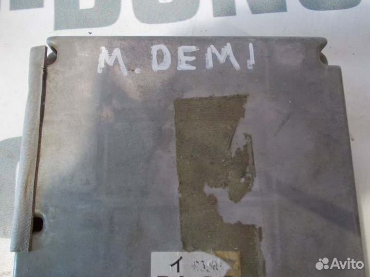 Блок управления двигателя Mazda Demio DW3W B3 2000