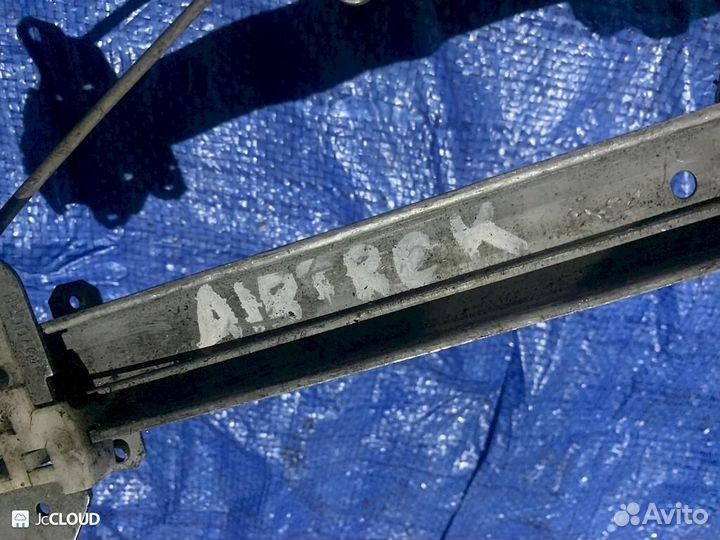 Стеклоподъемник на mitsubishi airtrek CU4W