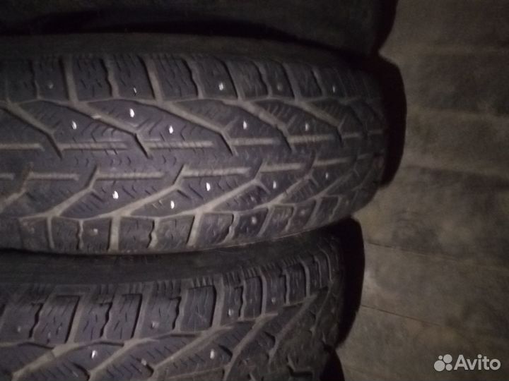 Goodyear Ultragrip Ice Arctic 185/65 R15