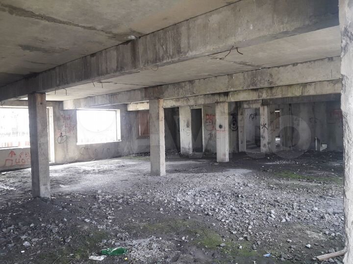 Здание, 1700 м²
