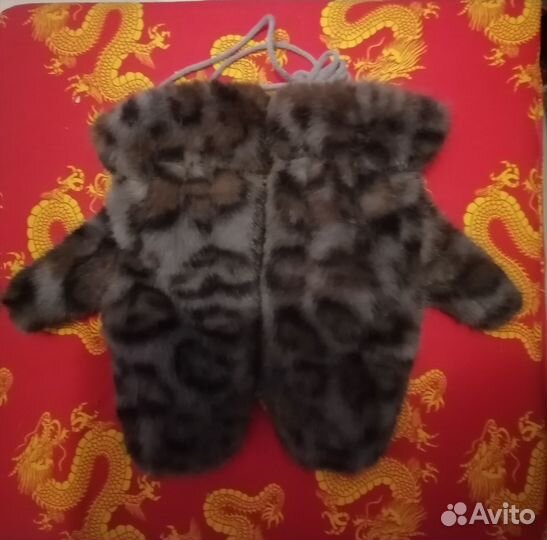 Варежки женские иск. мех