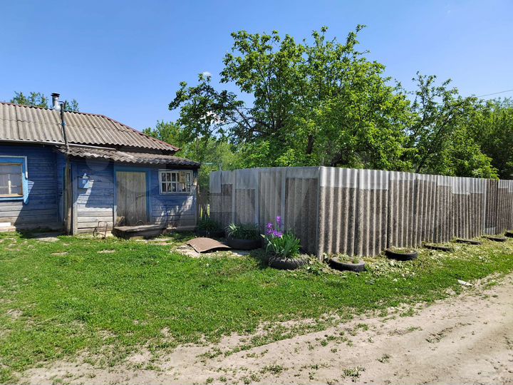 Дом 35,4 м² на участке 50 сот.