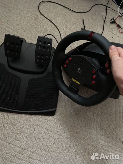Игровой руль logitech momo racing