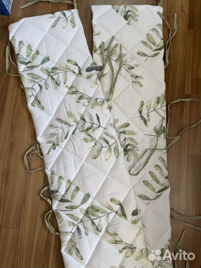 Бортики в детскую кроватку с одеялом