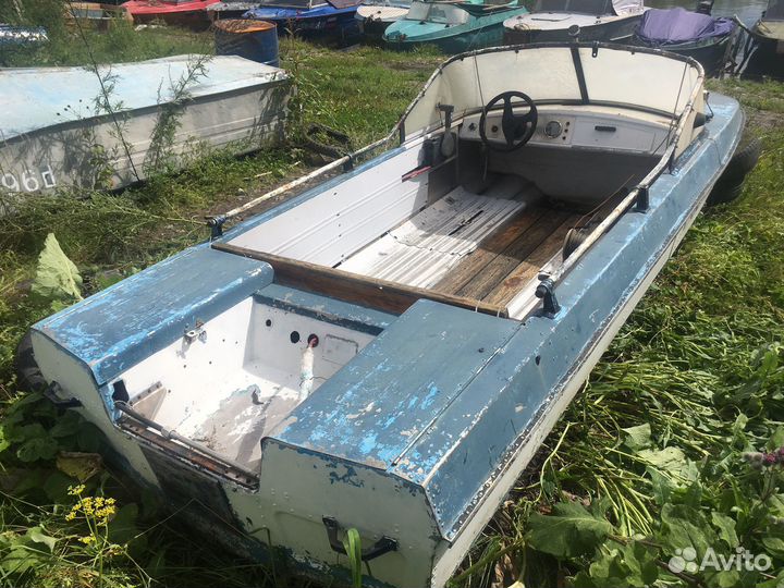 Продается лодка Обь-3