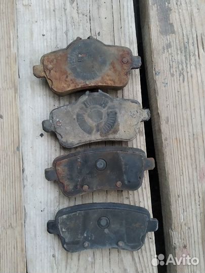 Тормозные колодки задние Mercedes