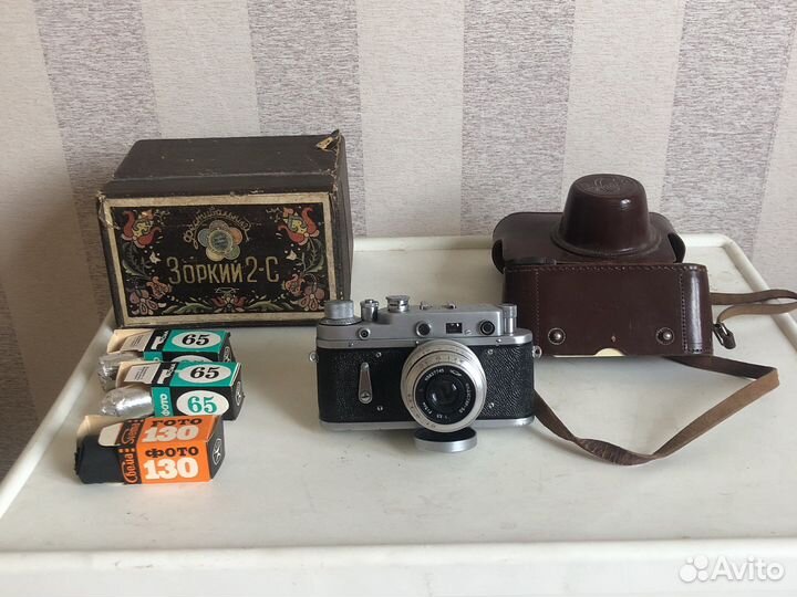 Плёночный фотоаппарат Зоркий 2