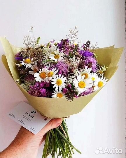 Полевой букет