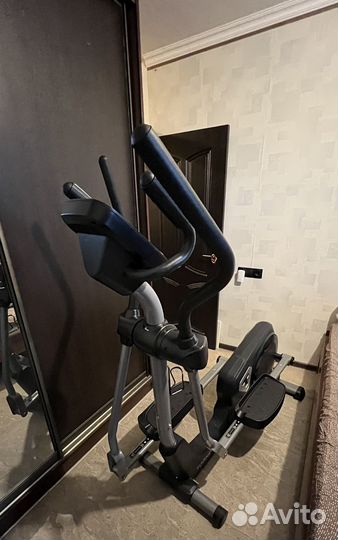 Эллиптический тренажер Torneo C-540 Transform