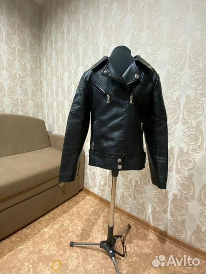 Куртка на девочку