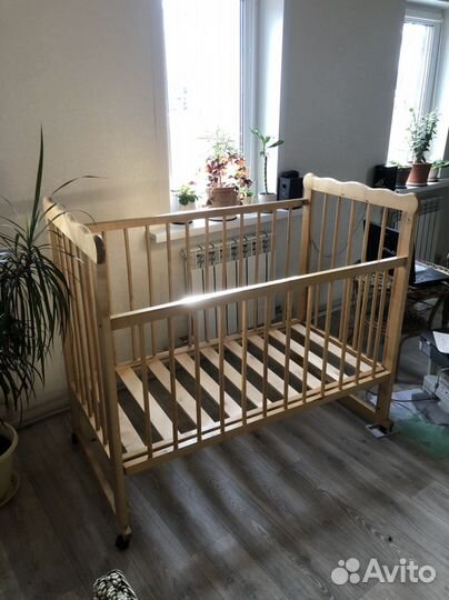 Кроватка детская
