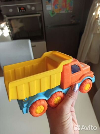 Грузовики, самосвалы, модельки